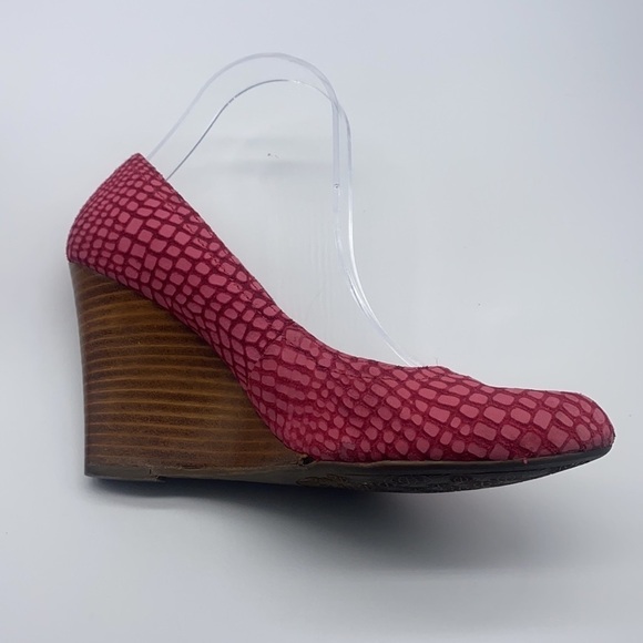 Max studio - Mecca Hot Pink Faux Suede Animal Print Design Wedge Size 8 - Picture 15 of 16